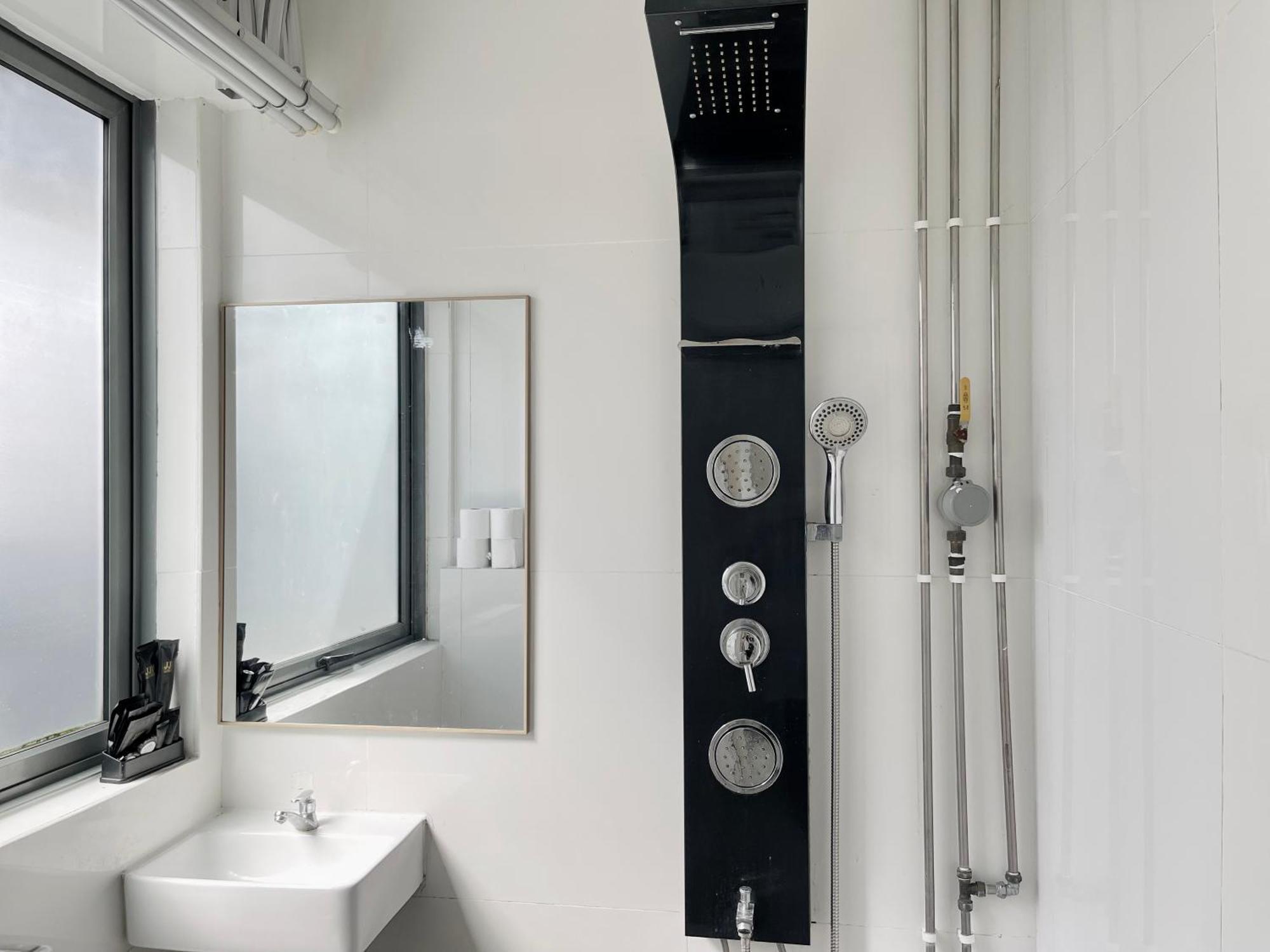 Jjh Serviced Apartments Near Serangoon Mrt Singapore Exterior photo